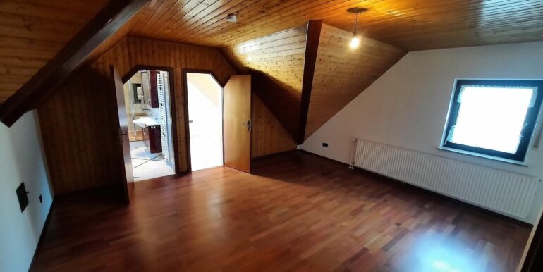 Zimmer 1 OG ...