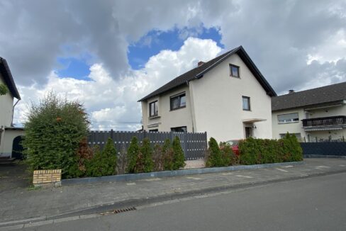 Strassenansicht 1 ...