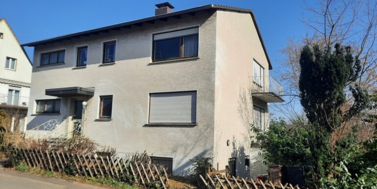 Straßenansicht rechts