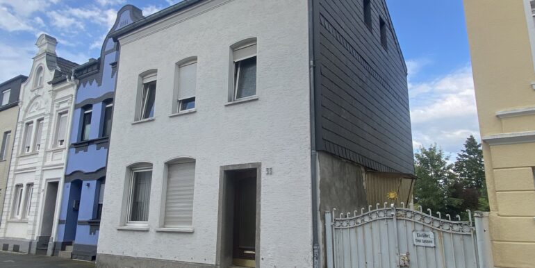 Straßenansicht rechts