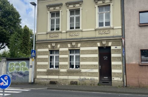 Straßenansicht rechts