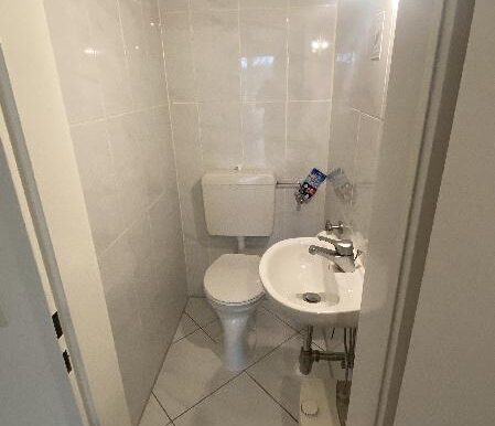 Gäste WC ...