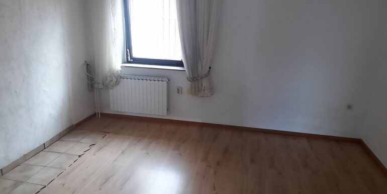 Zimmer EG ...