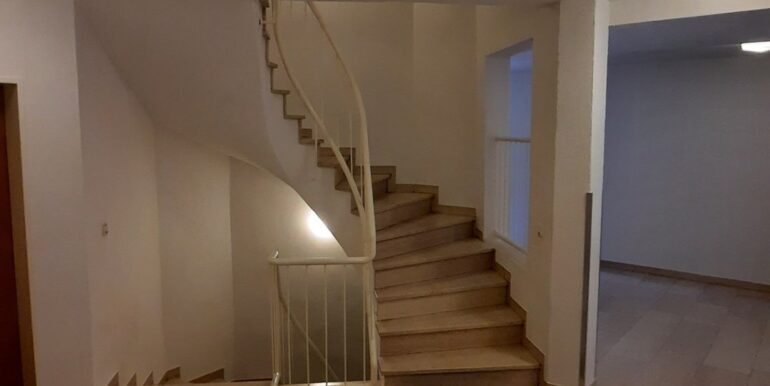 Treppenhaus EG ...