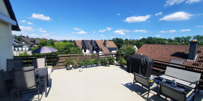 Dachterrasse ...
