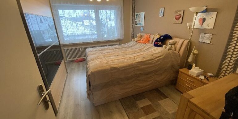 Schlafzimmer ...