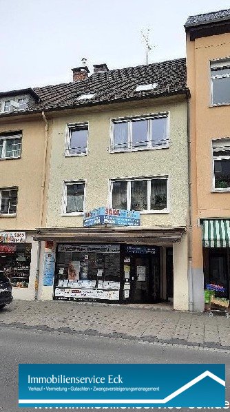 Straßenansicht ...