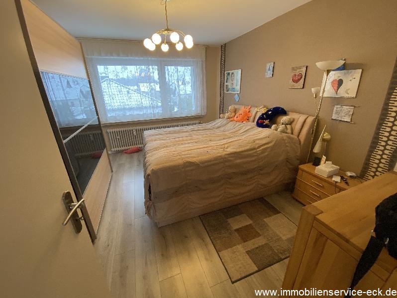 Schlafzimmer ...