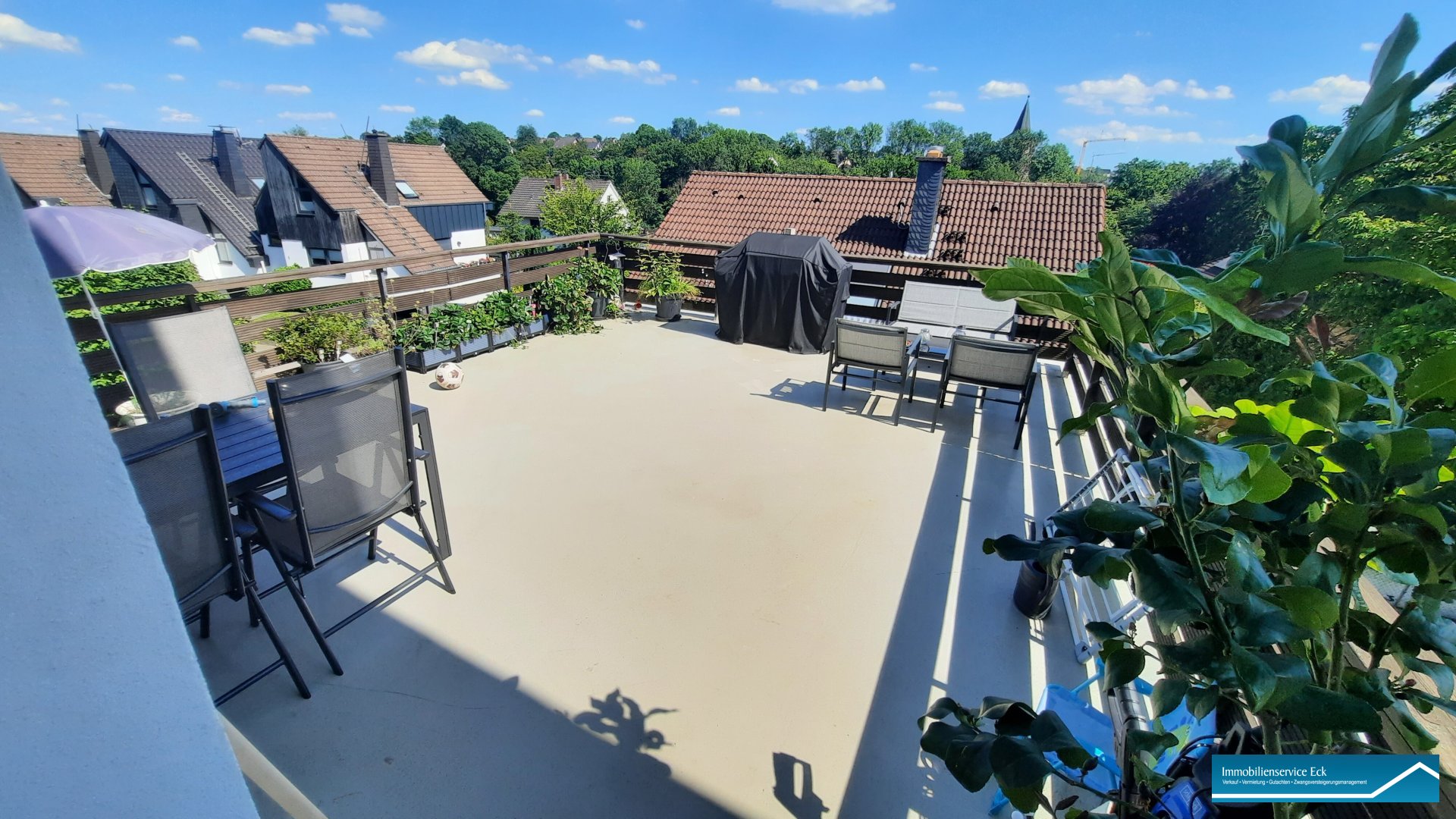 Dachterrasse ...
